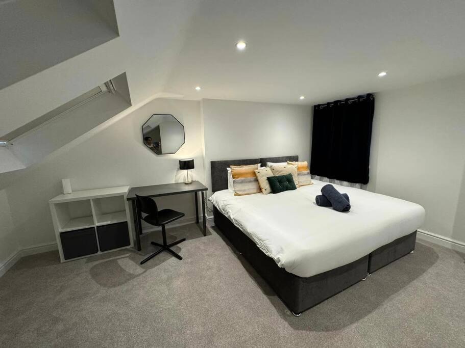 הוילה לונדון Modern 5 Bed Near Excel -Big Ben מראה חיצוני תמונה